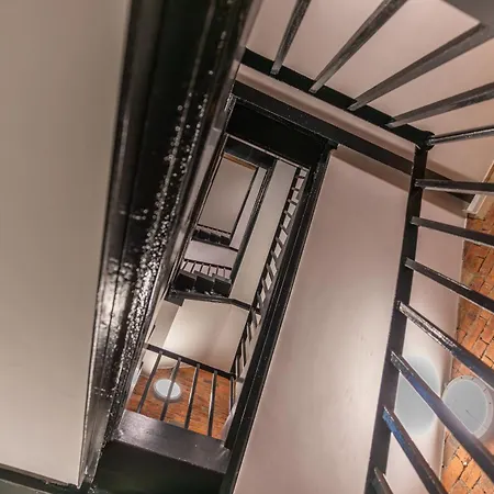 Cosy 1bd Flat 10 Mins To Station! *