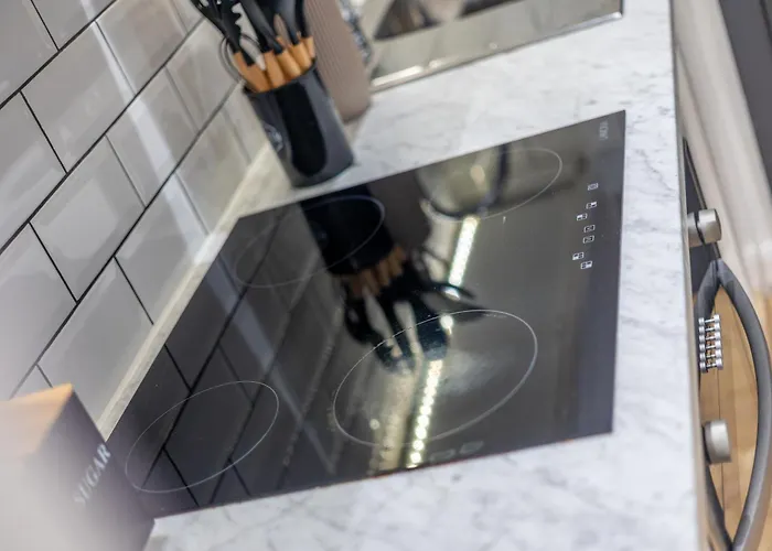 Cosy 1bd Flat 10 Mins To Station! Leeds (West Yorkshire)