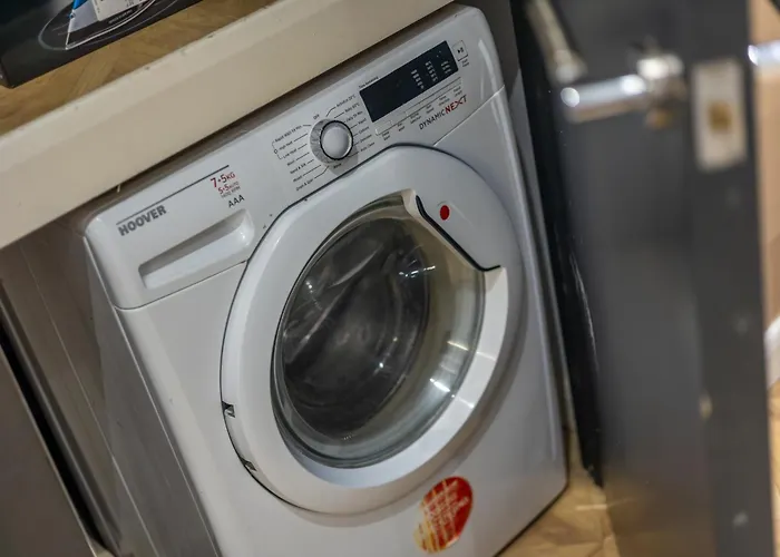 Cosy 1bd Flat 10 Mins To Station! *