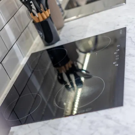 Cosy 1bd Flat 10 Mins To Station! 利兹